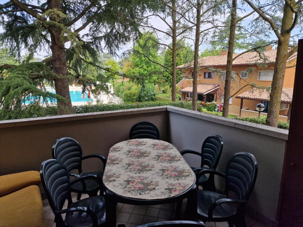 Casa Vittoria Sirmione Punta Gro Con Piscina公寓 外观 照片