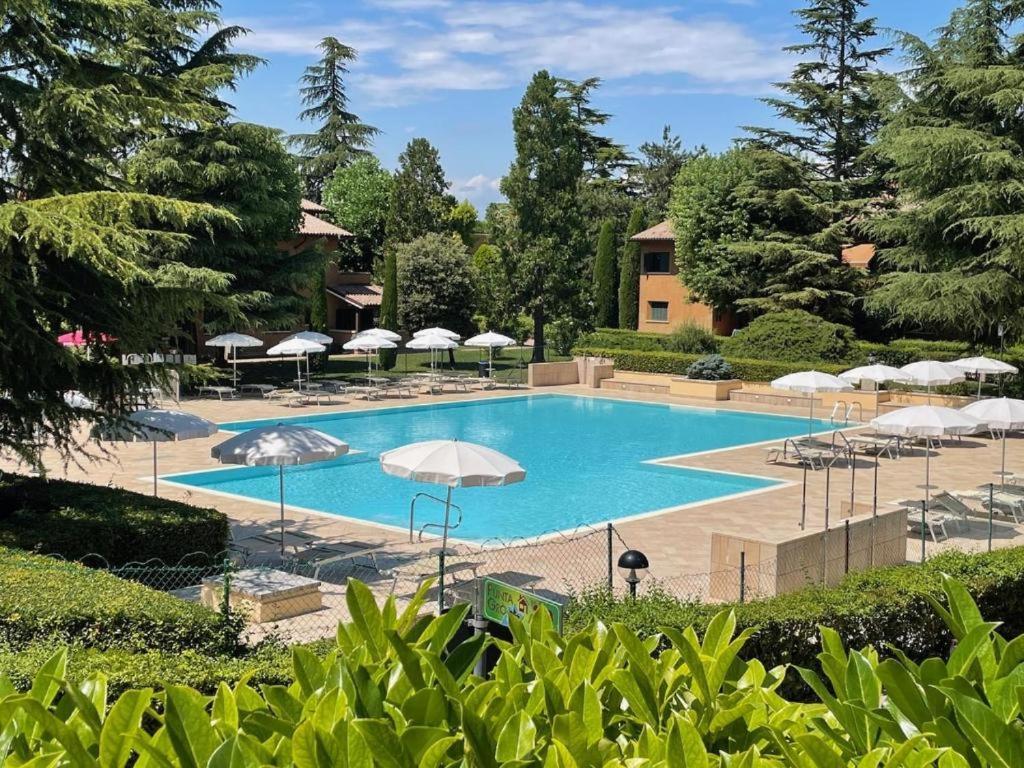 Casa Vittoria Sirmione Punta Gro Con Piscina公寓 外观 照片