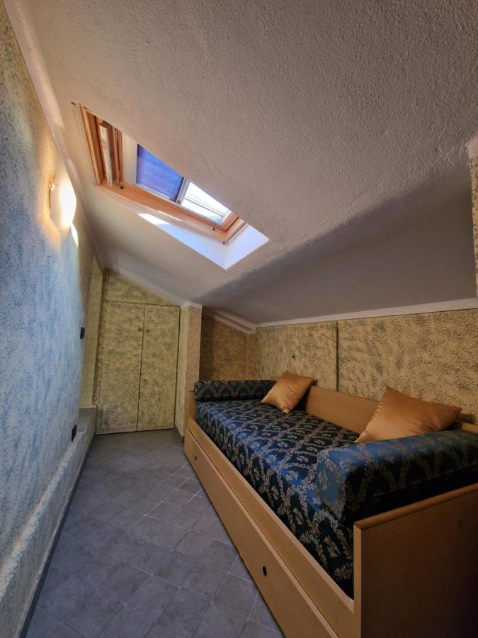 Casa Vittoria Sirmione Punta Gro Con Piscina公寓 外观 照片